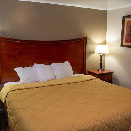 Oregon Motel 8&RV Park Klamath Falls Exterior foto
